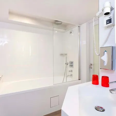 Hotel Opéra Marigny 4*