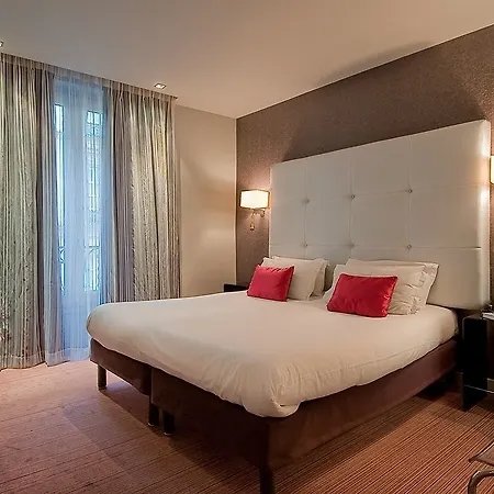 Opéra Marigny Hotel 4*