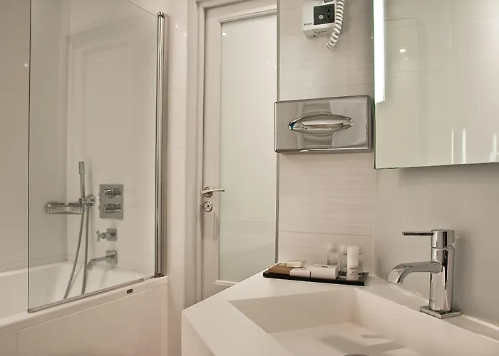 Hotel Opera Marigny 4*