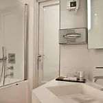 فندق أوبرا ماريجني 4*