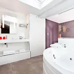 Opéra Marigny Hotel 4*