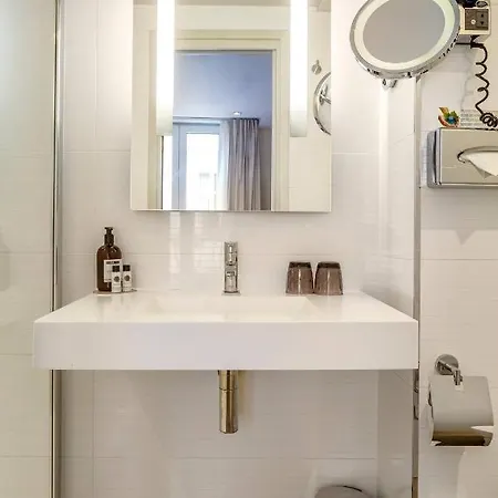 麦里格尼剧院酒店 4*