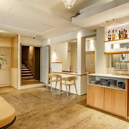 麦里格尼剧院酒店 4*