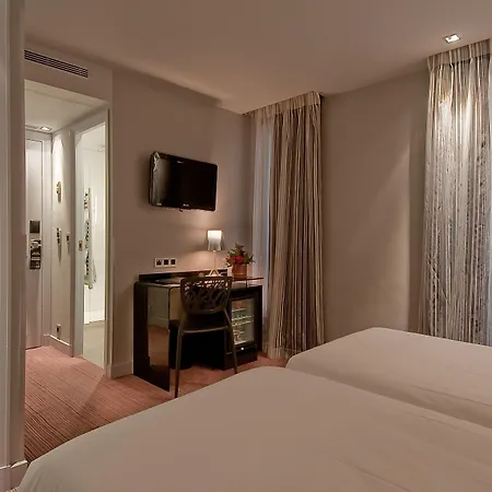 Opera Marigny 4* Párizs