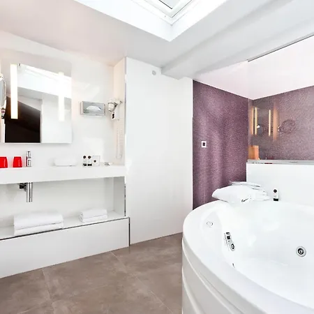 麦里格尼剧院酒店 酒店 4*