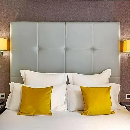 Opera Marigny Hotel