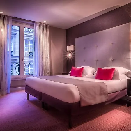 麦里格尼剧院酒店 4*