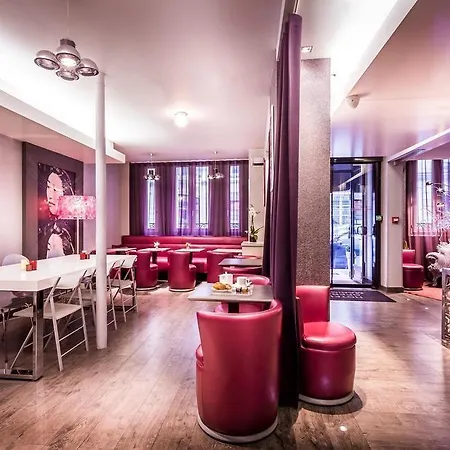 麦里格尼剧院酒店