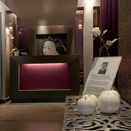 麦里格尼剧院酒店 4*