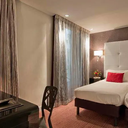 오페라 마리니 호텔 4*