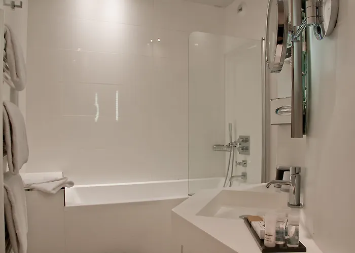 Hotel Opéra Marigny Paris