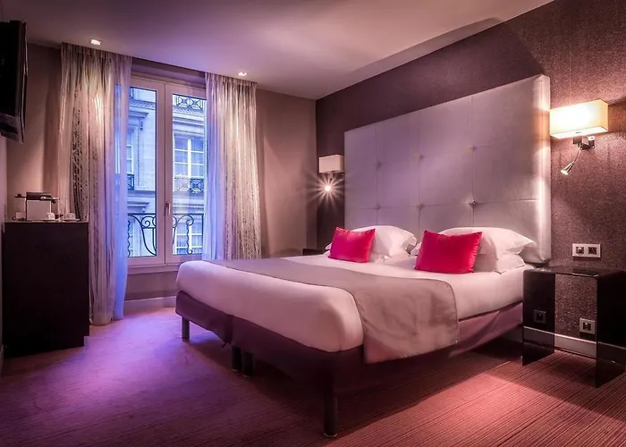 Opera Marigny 4*