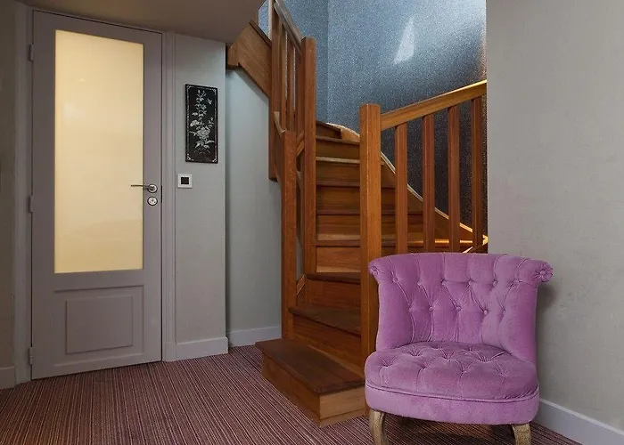 Opera Marigny Szálloda 4*