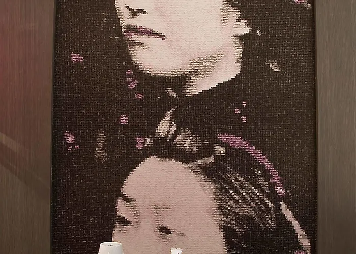 Opera Marigny Szálloda 4*