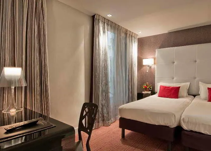 Opéra Marigny Hotel 4*