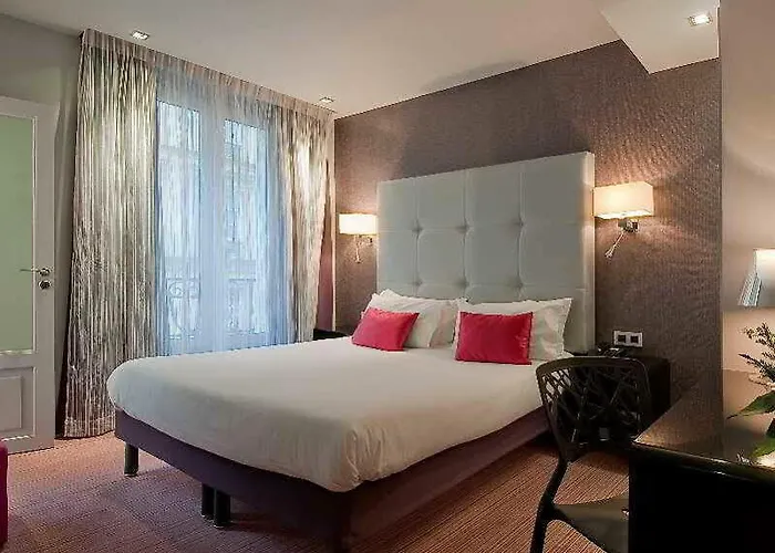 Opéra Marigny Hotel Paris