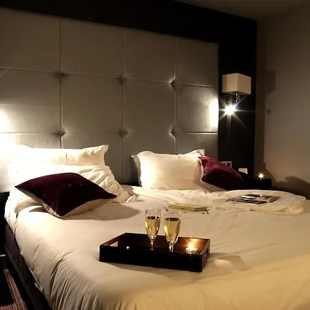 Opera Marigny Hotel 4*